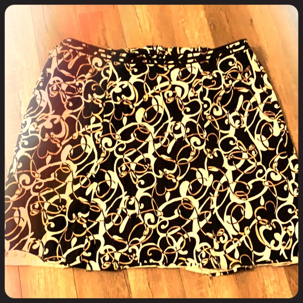 CJ Banks 2x skirt.